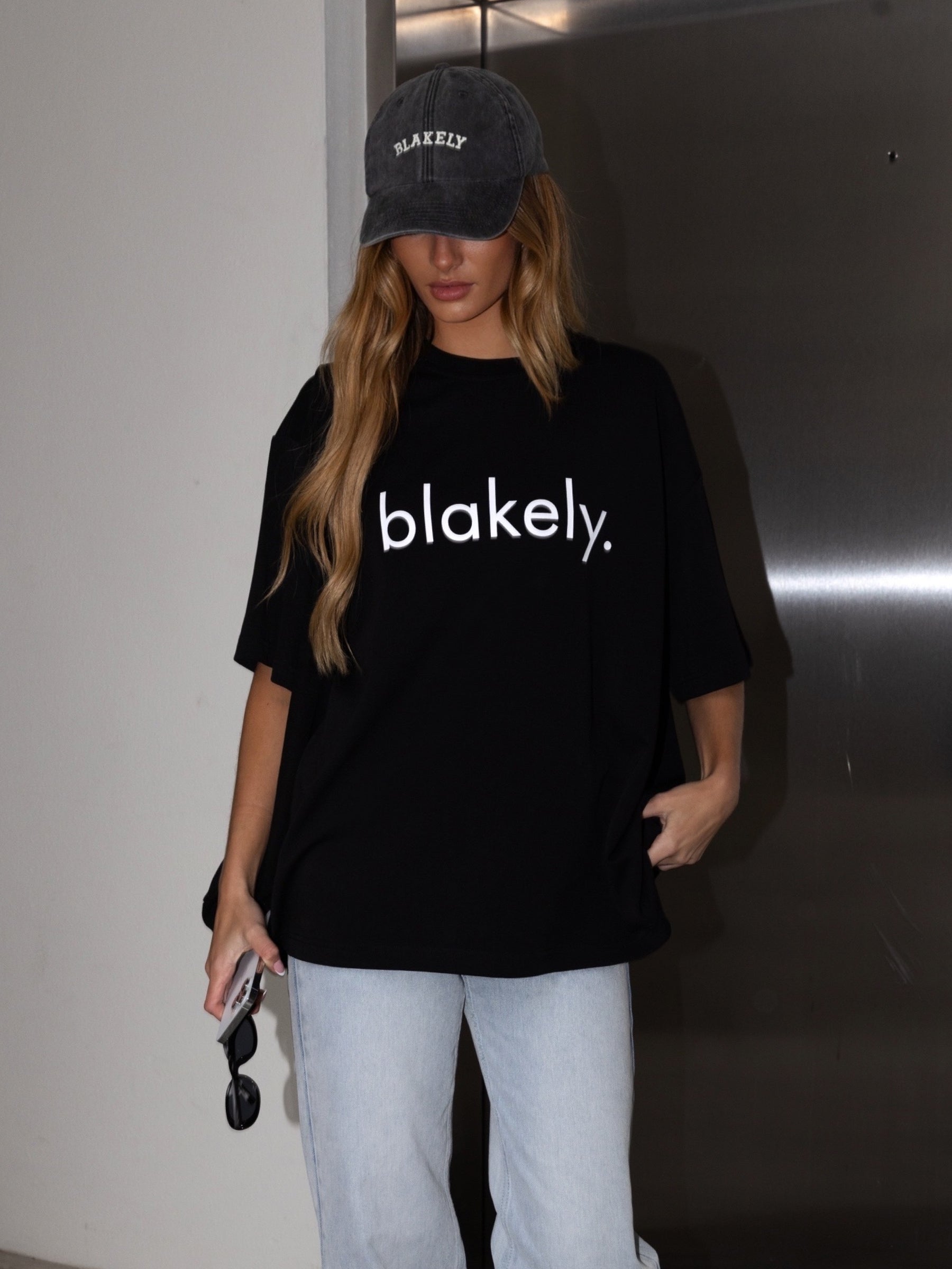 Logo Ultra Oversized T-Shirt - Black