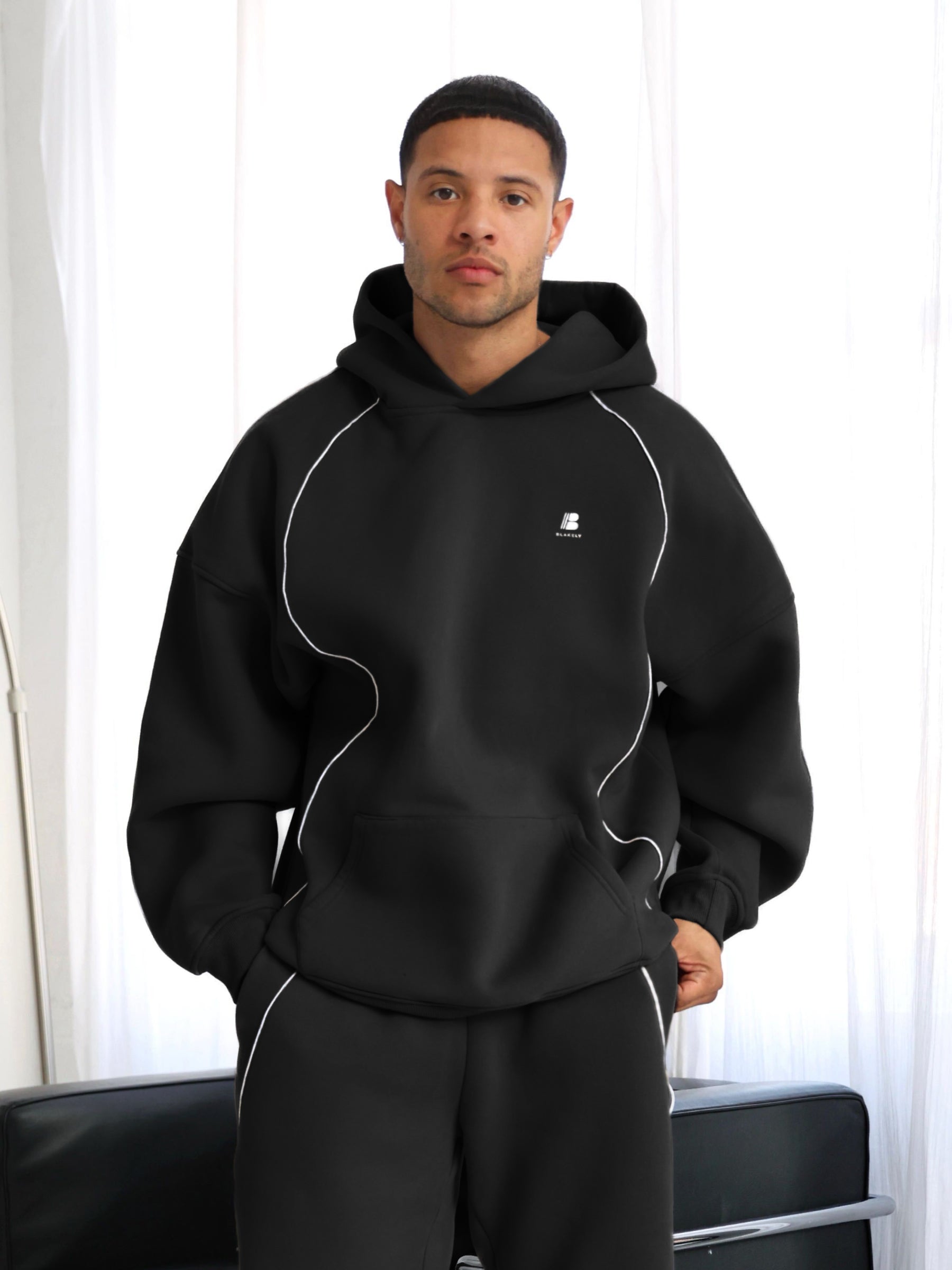 Seam Relaxed Hoodie - Black